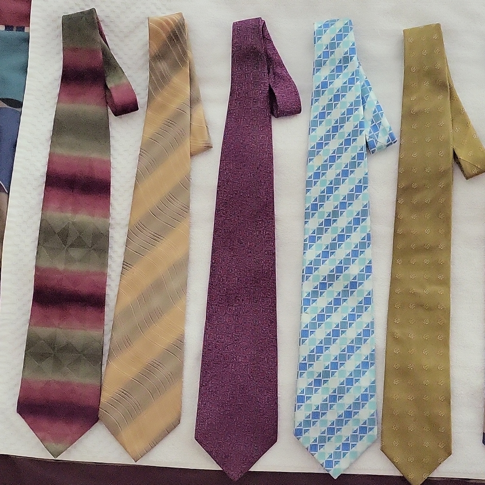 Designer ties, Classic ties, Performance ties all 10 of them for 1 price..$60